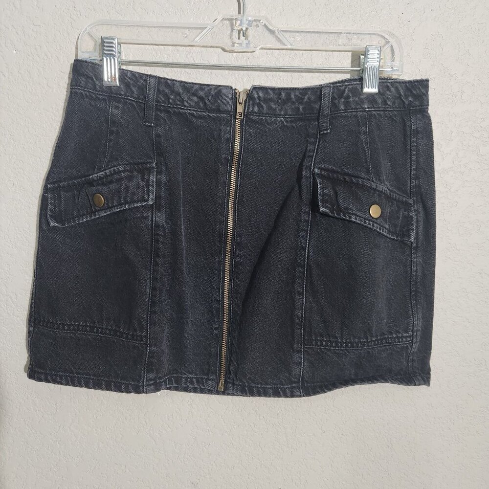 Forever 21 Womens Black Denim Mini Skirt W/ Front Zipper & Pockets Size Large
